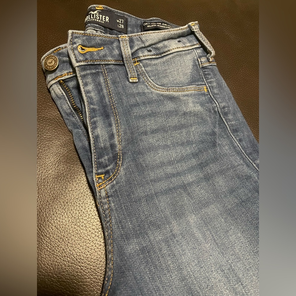 Hollister women’s sz 27x28 curvy high rise jean leggings